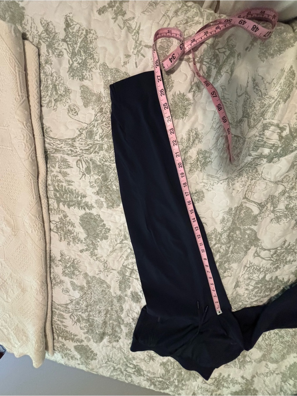 lululemon sz 6 License to Train Jogger True Navy gym fitness athleisure workout - Picture 13 of 16